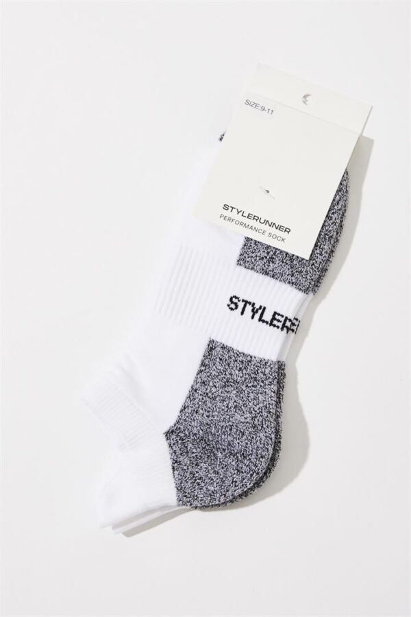 Stylerunner Performance Sock White