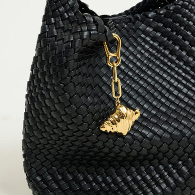 Timeless Pearly Keychain Gold with Big Croissant